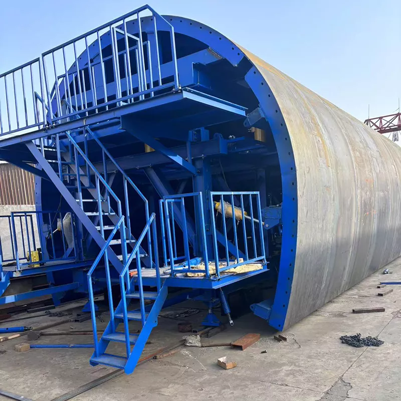 Coffrage en acier pour revêtement de tunnel